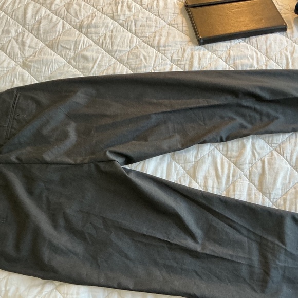 Calvin Klein Slim Fit Dress Pants - Charcoal Gray - 32W x 34L - Picture 4 of 5